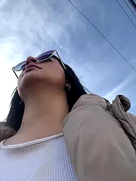 Snapshot of HANNAHBAKER00 chatting on December 2025 08:29:01 PM HANNAHBAKER00 online show from December 2025 08:29:01 PM