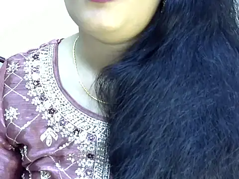 Snapshot of Muskan_Jha chatting on May 2026 02:44:01 PM Muskan Jha online show from May 2026 02:44:01 PM