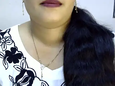 Snapshot of Muskan_Jha chatting on June 2026 01:59:01 AM Muskan Jha online show from June 2026 01:59:01 AM