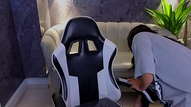 Emily Tx  online show from December 2025 02:50:02 AM