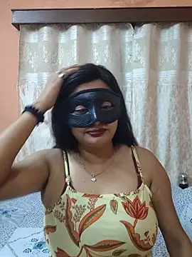 Cute-richa1 online show from April 2026 04:12:02 PM