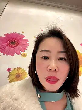 xiaoling2358 online show from December 2025 07:36:02 AM