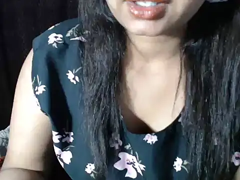 Snapshot of Queen_Bhanu chatting on February 2026 09:12:02 AM Queen Bhanu online show from February 2026 09:12:02 AM