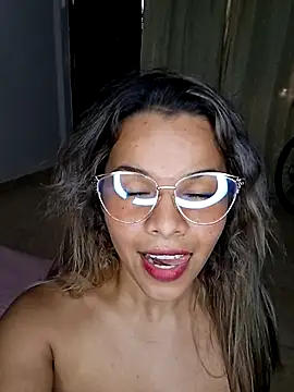 Snapshot of pamela_Tiny chatting on February 2026 08:20:02 PM pamela Tiny online show from February 2026 08:20:02 PM