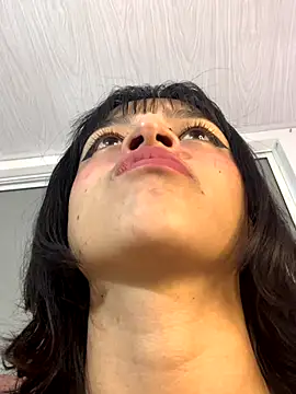 Snapshot of LiilithStonne chatting on December 2025 12:21:02 PM LiilithStonne online show from December 2025 12:21:02 PM