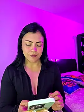 ANGELESCOLOMBIA online show from December 2025 02:50:02 AM