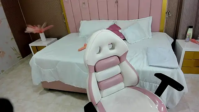 Kendall curves online show from January 2026 06:55:02 PM