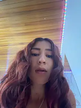 Snapshot of scarlett_fire5 chatting on June 2026 07:37:02 PM scarlett fire5 online show from June 2026 07:37:02 PM
