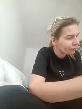 NaughtyClaudia  online show from February 2026 10:24:01 AM