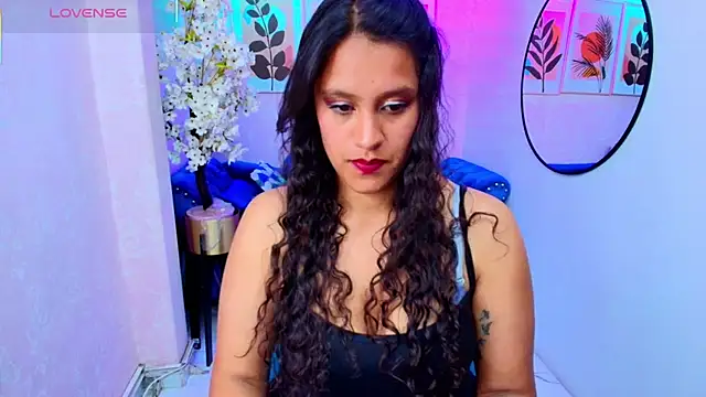 Snapshot of Lili_rousx chatting on November 2025 03:30:01 AM Lili rousx online show from November 2025 03:30:01 AM