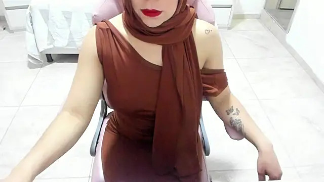 Snapshot of Tahira_bakir chatting on November 2025 12:05:02 PM Tahira bakir online show from November 2025 12:05:02 PM