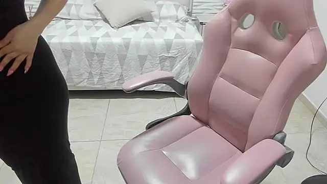 Snapshot of Tahira_bakir chatting on November 2025 12:05:02 PM Tahira bakir online show from November 2025 12:05:02 PM