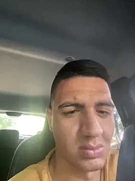 Snapshot of lester_rose chatting on November 2025 03:22:01 PM lester rose online show from November 2025 03:22:01 PM