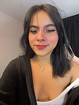 Snapshot of Sophie_wyld chatting on December 2025 01:11:02 AM Sophie wyld online show from December 2025 01:11:02 AM