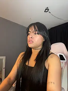 Snapshot of Sophie_wyld chatting on December 2025 08:49:01 PM Sophie wyld online show from December 2025 08:49:01 PM