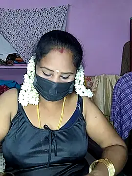 Snapshot of Tamil_devagi chatting on April 2026 06:05:02 PM Tamil devagi online show from April 2026 06:05:02 PM