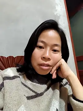 Cat-meow online show from November 2025 02:37:02 AM