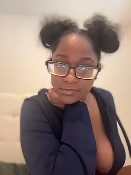 kaywest online show from April 2026 07:49:01 PM