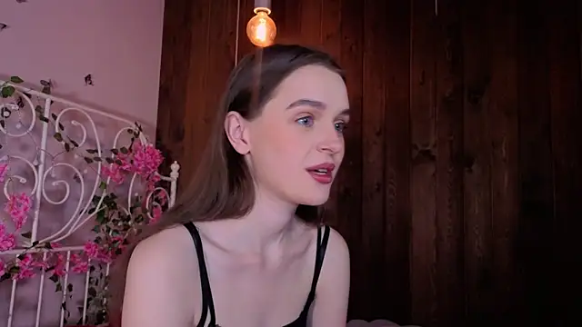 CathrineBinnie online show from November 2025 07:36:02 PM