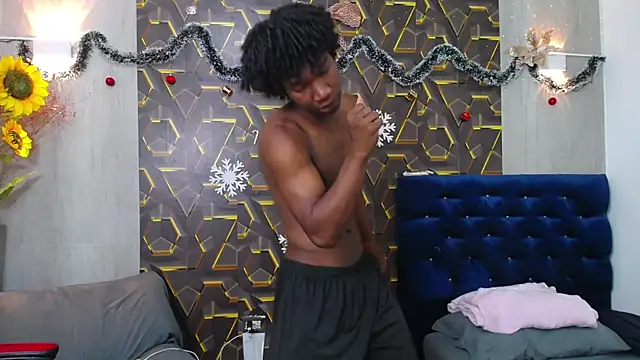 Snapshot of negga_cum chatting on January 2026 01:38:01 PM negga cum online show from January 2026 01:38:01 PM