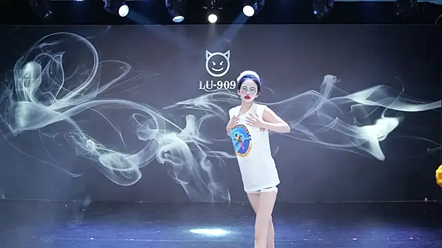 LU-909 online show from January 2026 01:20:02 AM