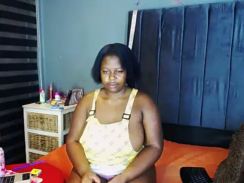 Snapshot of melanin_lizzy chatting on November 2025 05:19:01 PM melanin lizzy online show from November 2025 05:19:01 PM