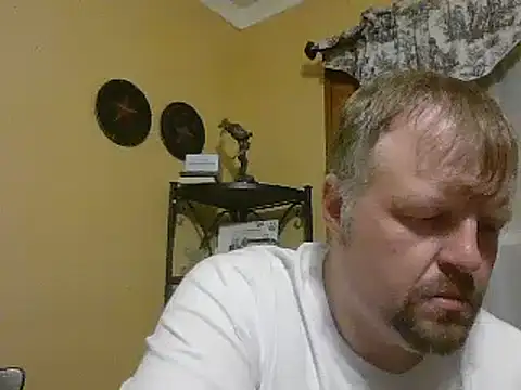 Snapshot of TheOneDonShaun chatting on December 2025 03:33:01 AM TheOneDonShaun online show from December 2025 03:33:01 AM