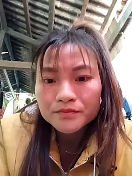 Lee-Thee online show from November 2025 01:51:02 AM