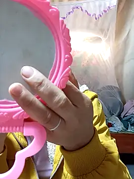 Lee-Thee online show from January 2026 12:57:01 AM