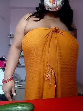 Snapshot of CUTE-LOVE-SWEETS chatting on January 2026 04:50:02 AM CUTE-LOVE-SWEETS online show from January 2026 04:50:02 AM