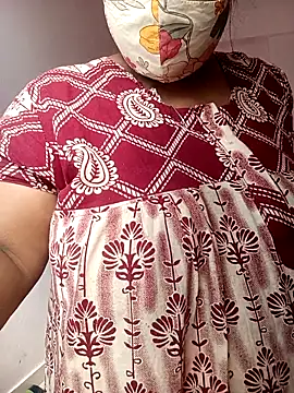 Snapshot of CUTE-LOVE-SWEETS chatting on February 2026 04:41:02 AM CUTE-LOVE-SWEETS online show from February 2026 04:41:02 AM