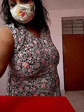 Snapshot of CUTE-LOVE-SWEETS chatting on April 2026 03:51:02 AM CUTE-LOVE-SWEETS online show from April 2026 03:51:02 AM
