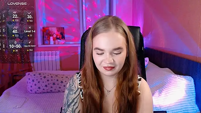 EmiRisse online show from November 2025 02:39:01 PM