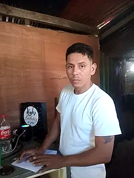 juunioreest online show from January 2026 05:38:02 PM