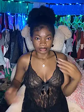 DoitwMia online show from December 2025 11:23:01 PM