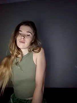 BarniLili online show from December 2025 10:36:02 PM