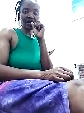 Snapshot of Brownsexynips14 chatting on November 2025 06:57:01 PM Brownsexynips14 online show from November 2025 06:57:01 PM