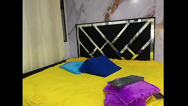 AmbarSxxx online show from April 2026 03:29:01 AM