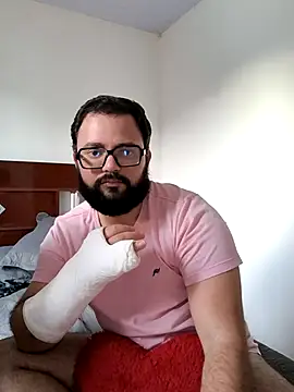 NoahRJ1 online show from November 2025 08:36:02 PM