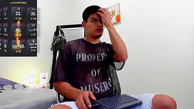 Snapshot of blorelopez chatting on March 2026 07:52:01 PM blorelopez online show from March 2026 07:52:01 PM