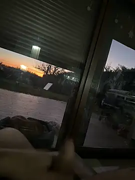 Snapshot of Locotre22 chatting on December 2025 05:13:01 AM Locotre22 online show from December 2025 05:13:01 AM