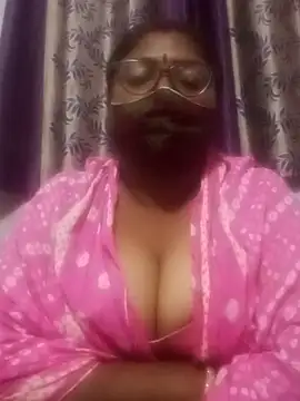 Simran62 online show from February 2026 06:28:02 PM