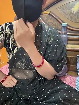 cutestpearl online show from March 2026 06:58:02 PM