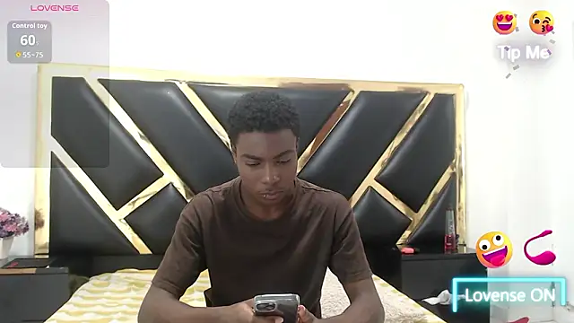 NoahJhonson69 online show from January 2026 06:02:02 PM