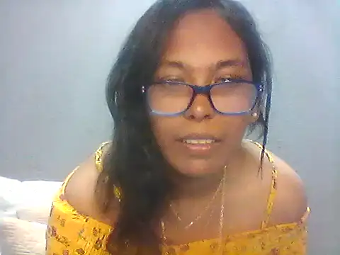 TiaBlaze online show from December 2025 07:19:02 PM