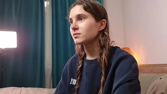 RozanneJordan online show from July 2026 05:37:01 PM