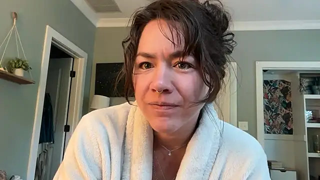 Snapshot of bendlikebecks chatting on May 2026 11:51:02 AM bendlikebecks online show from May 2026 11:51:02 AM