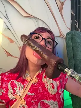 emy eviee online show from March 2026 07:19:01 PM