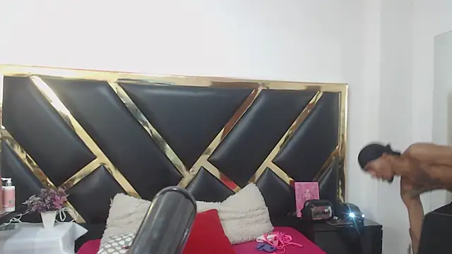 Snapshot of Caroyandy3 chatting on November 2025 07:13:02 PM Caroyandy3 online show from November 2025 07:13:02 PM