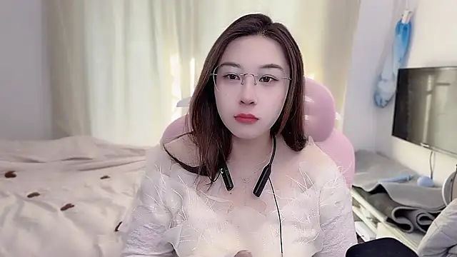 TTtia  online show from January 2026 01:40:01 AM